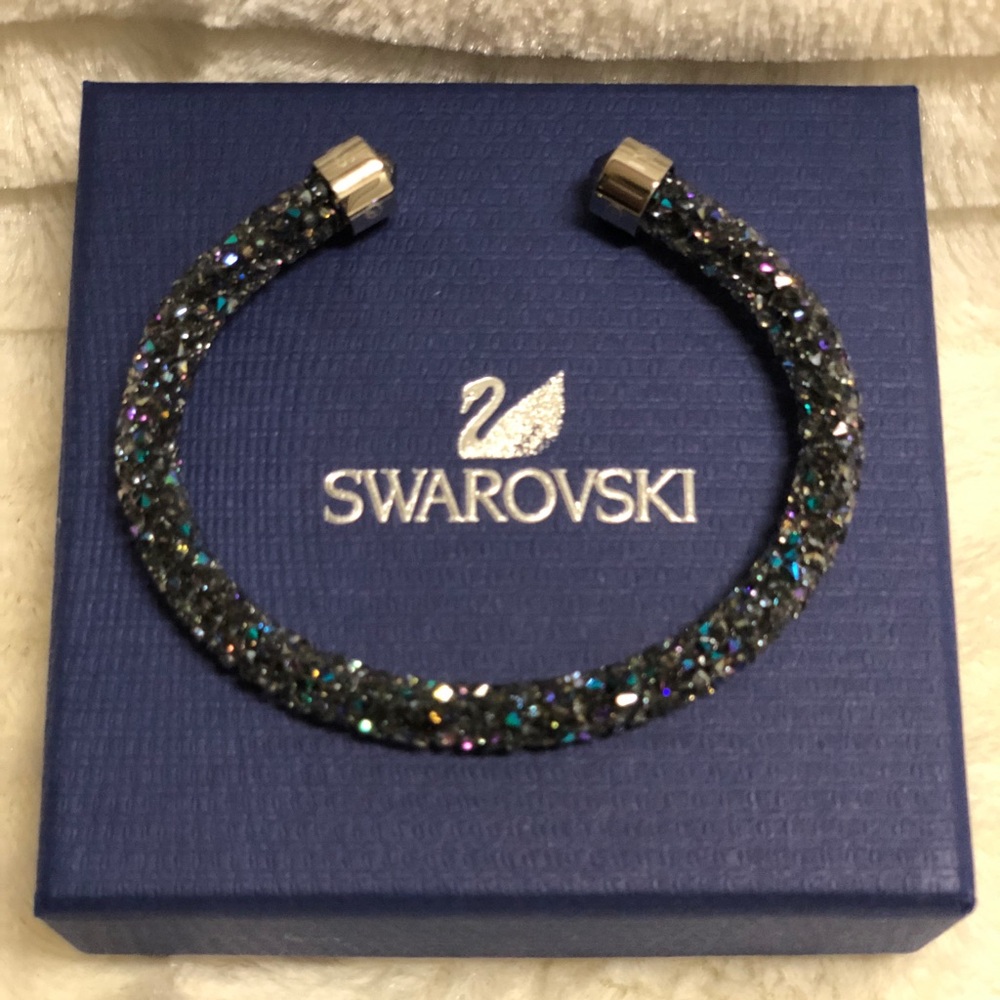 NWT Swarovski crystal dust cuff bracelet